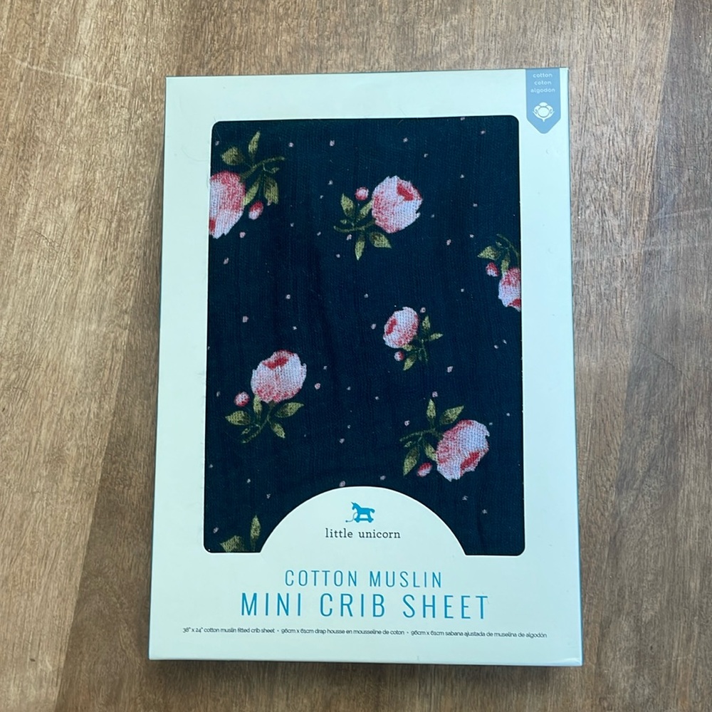 New in box Little Unicorn Cotton Muslin Mini Crib Sheet